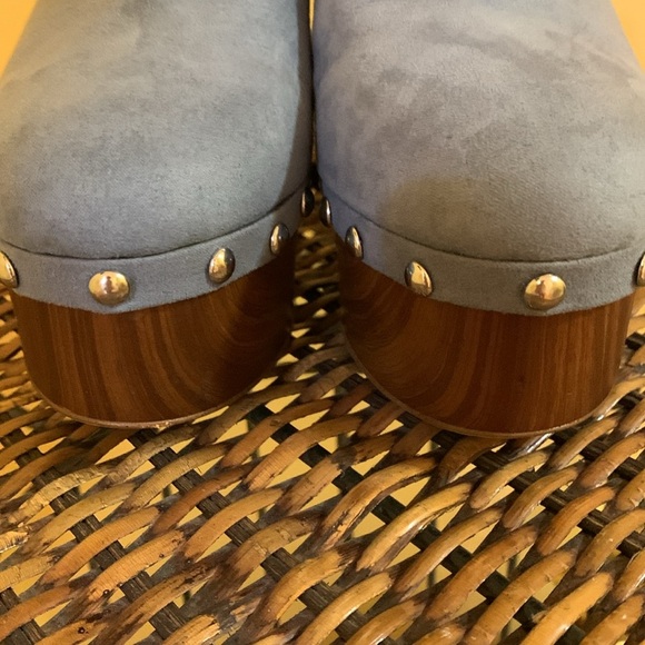Jessica Simpson Dalia Powder Blue Suede Clogs with Silver Studds. - Picture 4 of 14